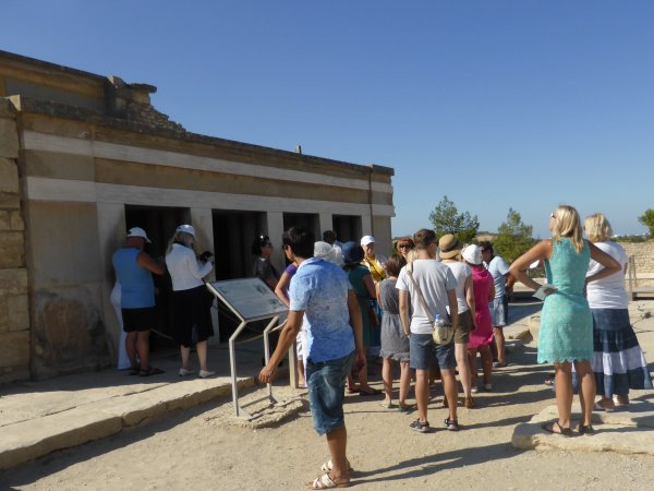 NE Social Group Crete Holidays knossos crowd